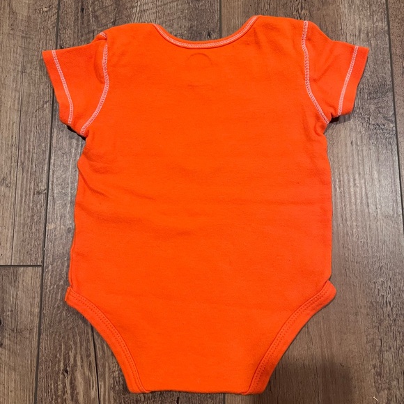 Philadelphia Flyers Onesie Bundle, 18 months - Picture 10 of 11